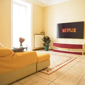 Wonderful Downtown Apartment-hd Netflix, King-size Bed, Two Minutes' Walk From Metro Milan
